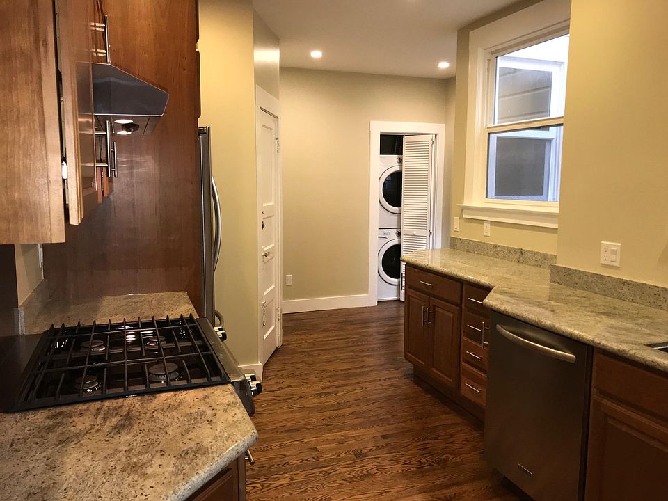 Remodeled Kitchen with Breakfast Area & Laundry