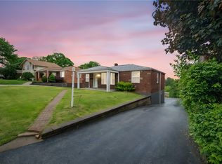 294 Bost Dr, West Mifflin, PA 15122