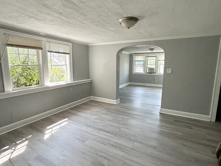 3557 Evergreen Ave #3557 — Photo 1