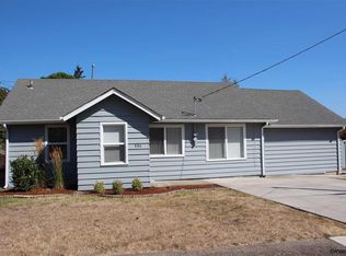 886 SW Birch St, Dallas, OR 97338