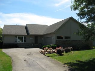 10763 Oxbow Heights Dr, White Lake, MI