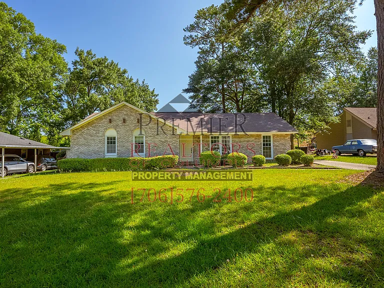 4668 Northgate Dr — Photo 3