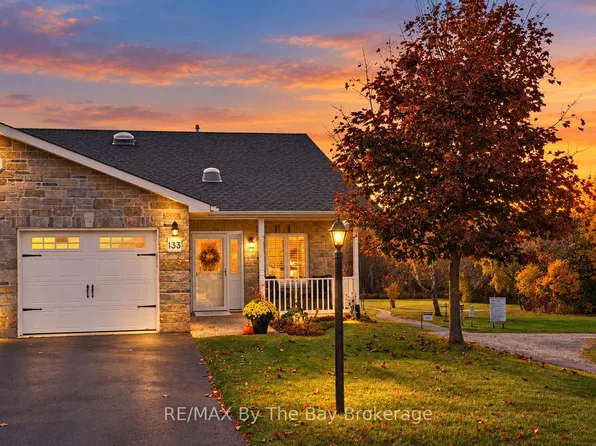 133 Greenway Dr, Wasaga Beach, ON L9Z 0E6