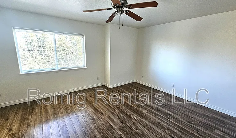 1817 NE 88th Cir #1 — Photo 10