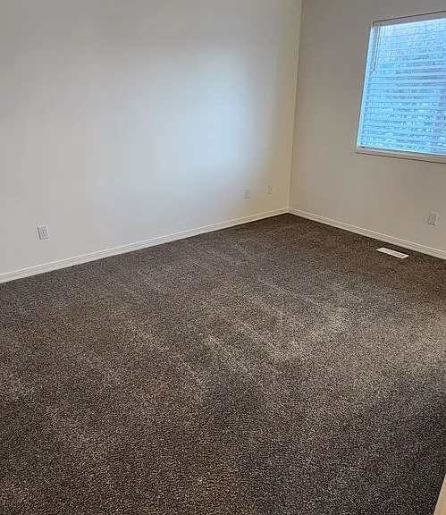 5486 W Venetia St — Photo 15