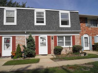 1510 McKool Ave, Streamwood, IL 60107