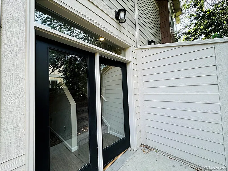 1070 Oak Cir — Photo 5
