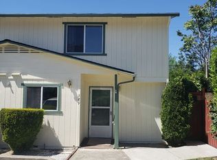 329 Bessie St, Medford, OR 97504