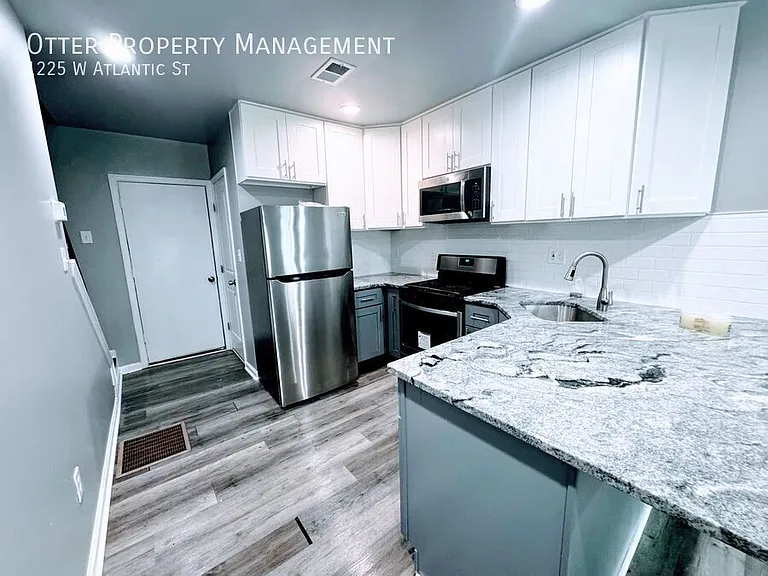 1225 W Atlantic St — Photo 8