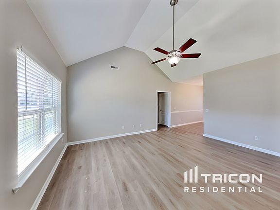 2nd image of 916 Winding Branch Dr