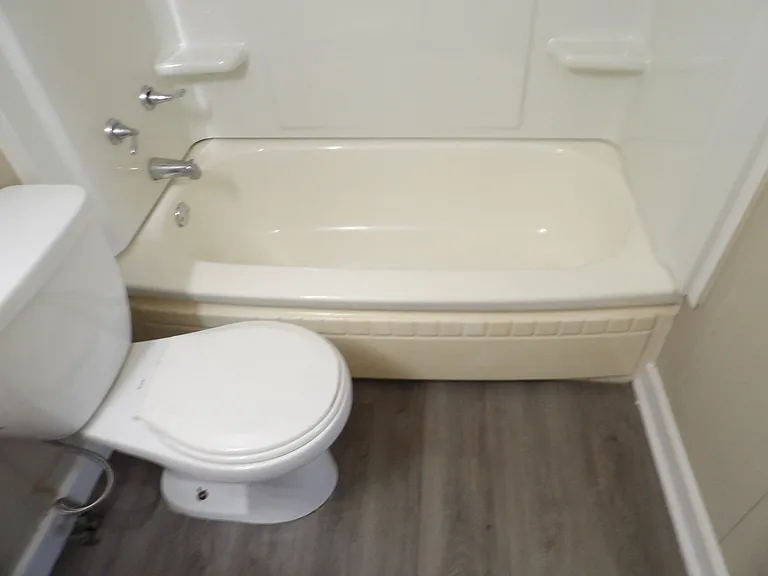 400 Noel Ave — Photo 20