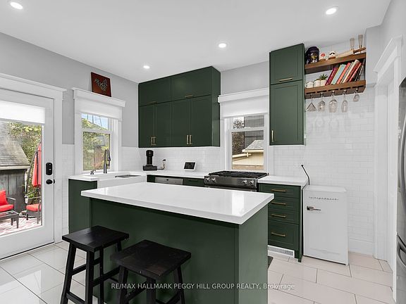 3rd image of 36 Commercial St