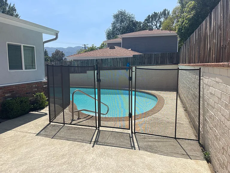 2403 Cross St — Photo 34