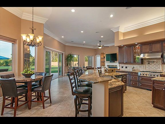 5th image of 1000 Miramar Dr