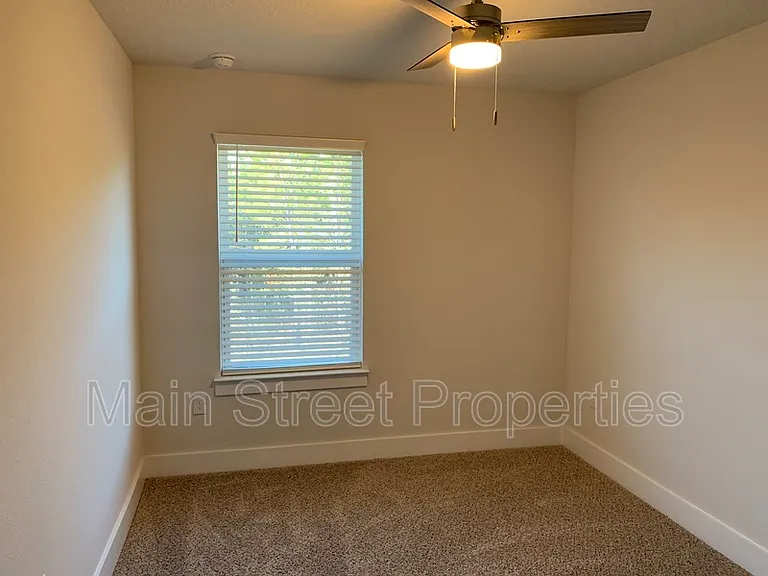 1524 Farragut Way — Photo 17