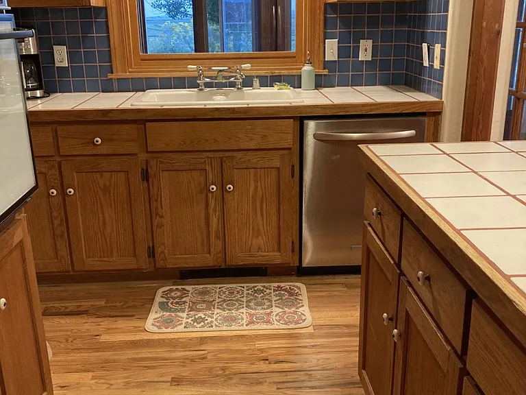 36 Martin Ln — Photo 14