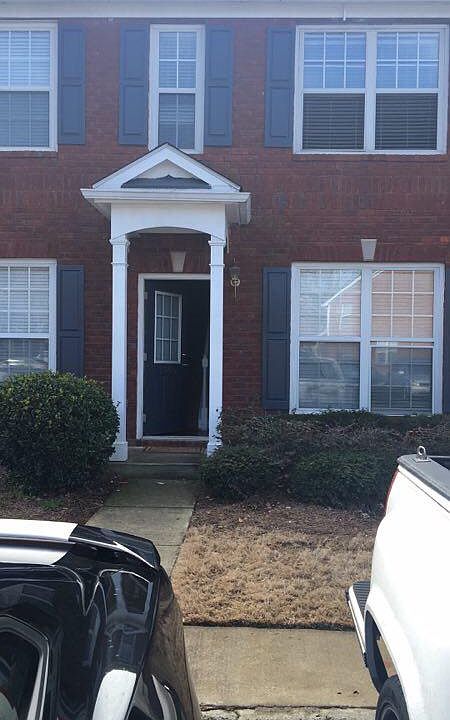 1st image of 1565 Cove Creek Cir