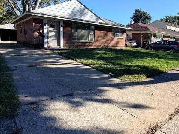 1117 E Brockton Ave, Madison Heights, MI 48071