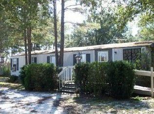 371 NE Oakwood Cir, Glennville, GA 30427