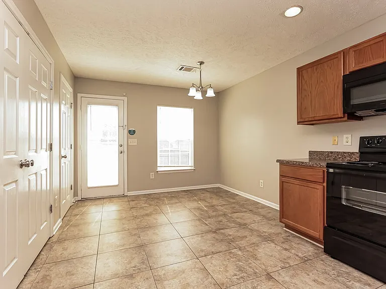 165 Howard Woody Dr — Photo 8