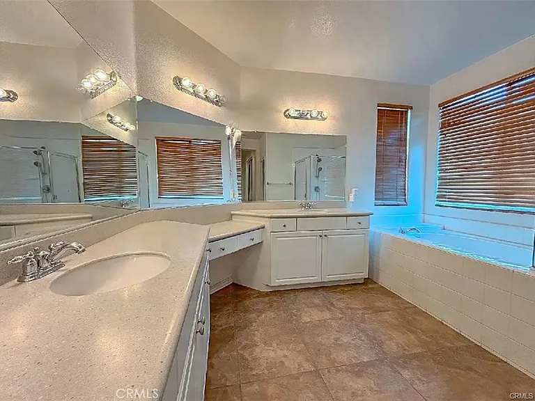 7408 Morning Hills Dr — Photo 4