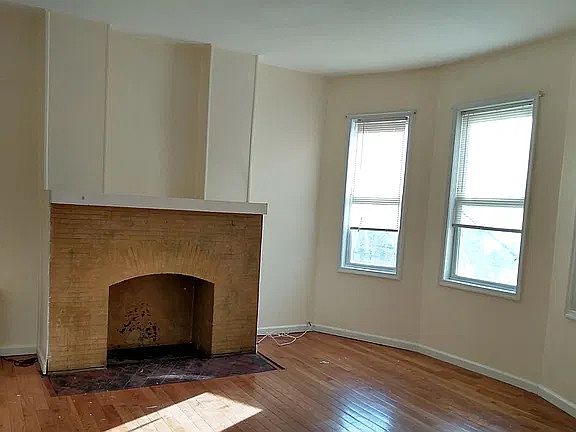 2nd image of 34 Coit St #A