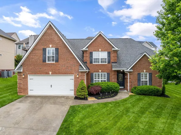 6011 Pembridge Rd, Knoxville, TN 37912