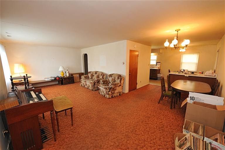 1st image of 1606 Marilyn Ln