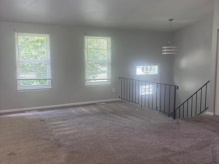 522 Brighton Pl — Photo 3