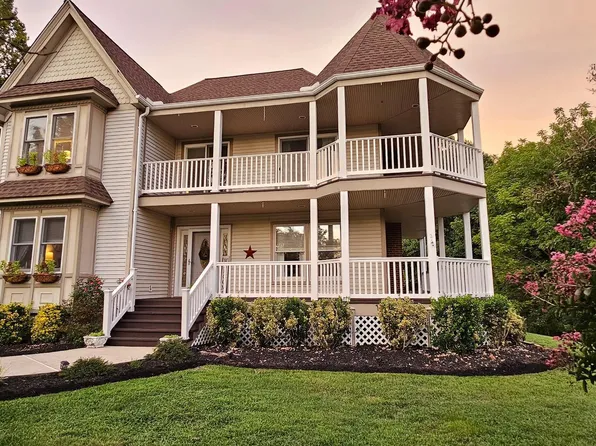 1811 Hatfield Rd, Huntingtown, MD 20639