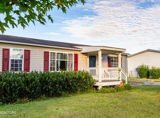 1229 Mountain View Cir, Maryville, TN 37801
