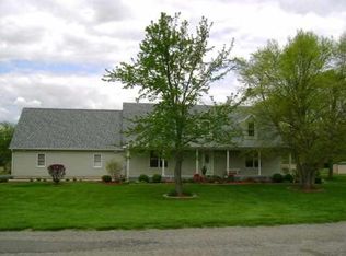 7850 W Hoffman Lake Rd, Warsaw, IN 46582