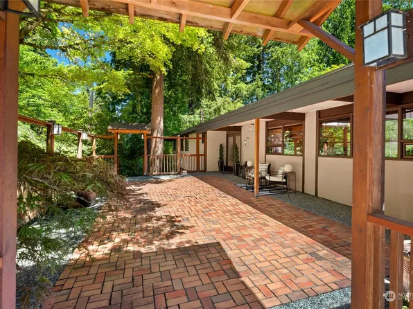 2466 172nd Avenue NE, Redmond, WA 98052