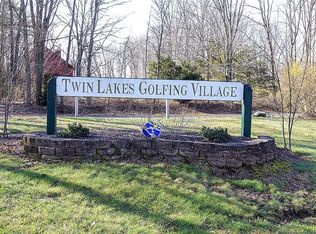 219 Twin Lakes Rd APT B, North Branford, CT 06471