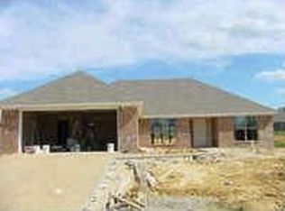 717 Clubhouse Dr, Pearl, MS 39208