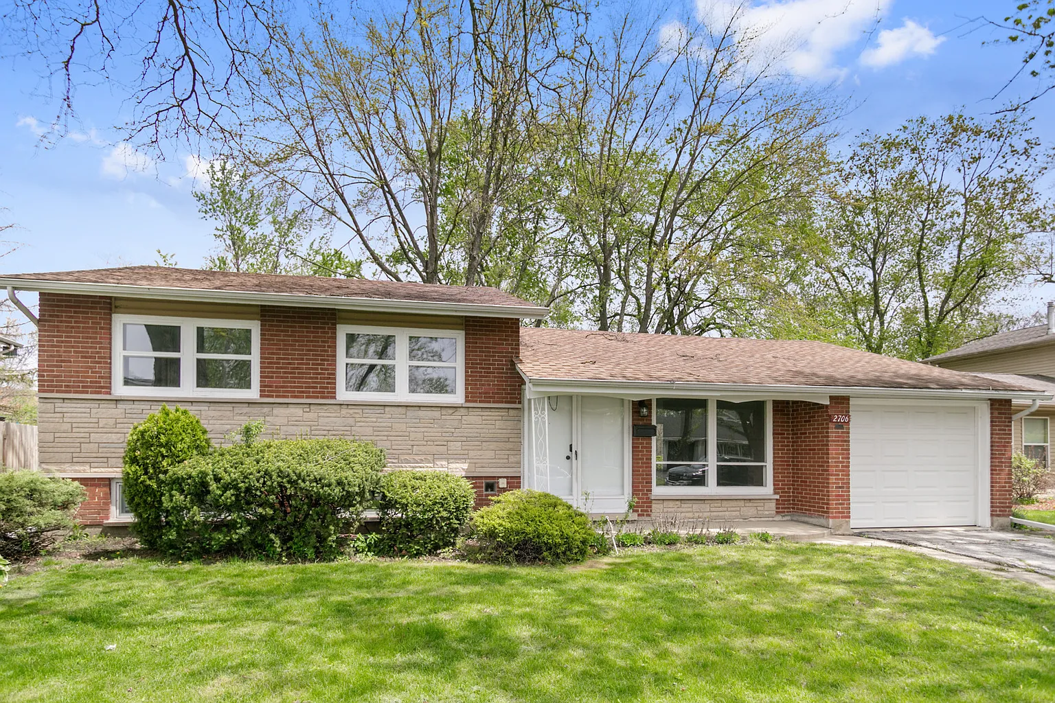 2706 Turtle Creek Dr photo 1
