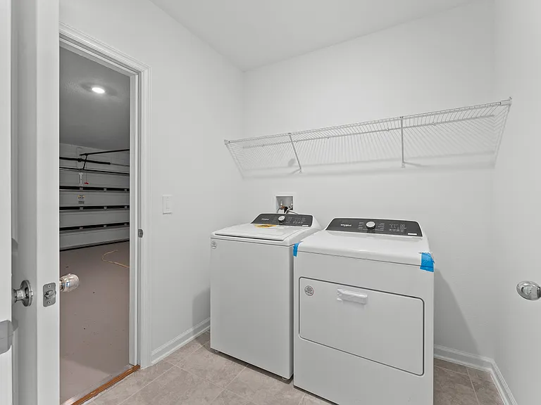 1529 Brentwood Dr — Photo 3