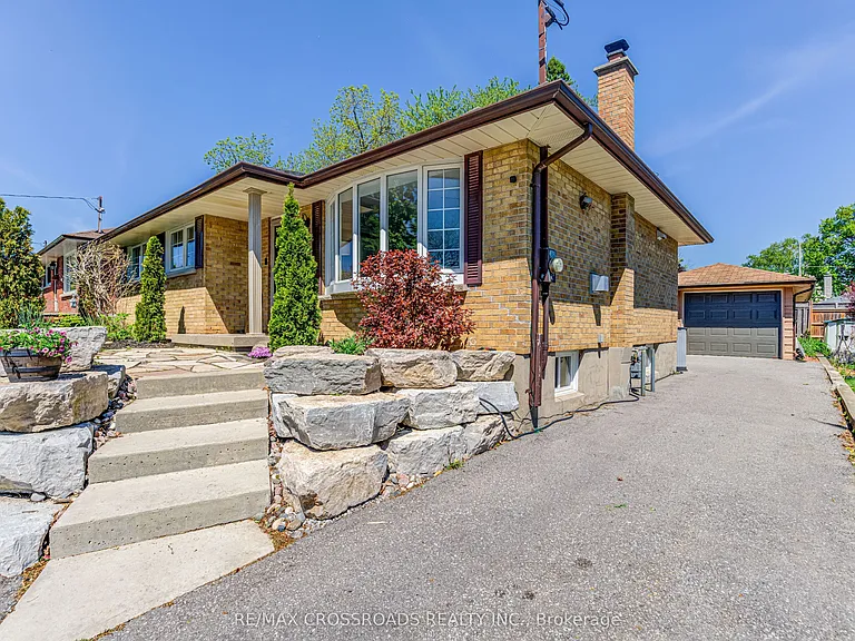 778 Tennyson Ave — Photo 2