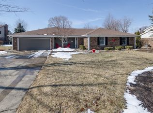 907 S Harbour Dr, Noblesville, IN 46062