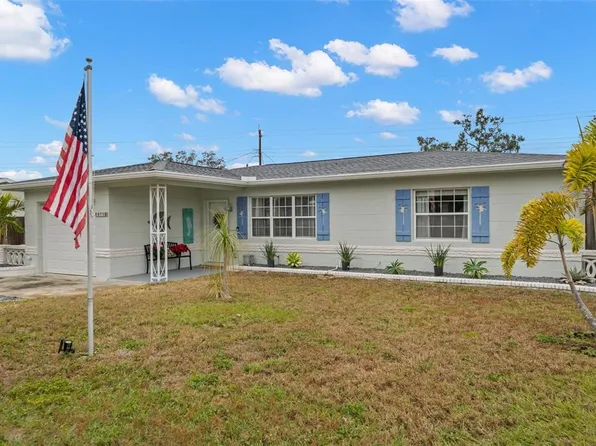 5871 49th Ave N, Kenneth City, FL 33709