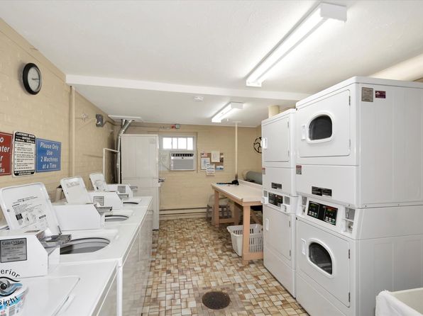 222 Madison St UNIT 302, Joliet, IL 60435