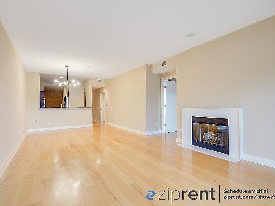 1st image of 11815 Laurelwood Dr Unit 8