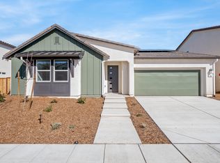 567 Laurel Crest Ave, Madera, CA 93636