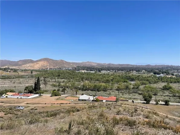 19 Bay St #22, Lake Elsinore, CA 92530