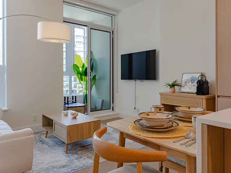 1342 Johnston Rd #901 — Photo 4