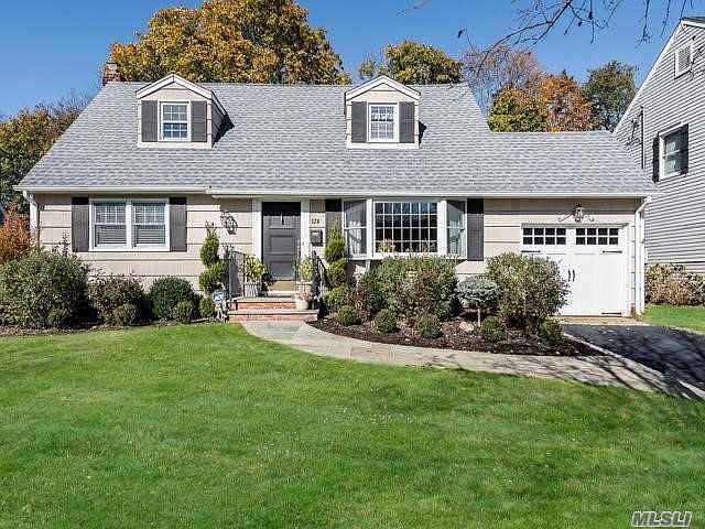 1st image of 128 Radcliff Dr