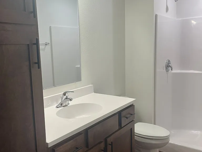 10 Lake Ln — Photo 10
