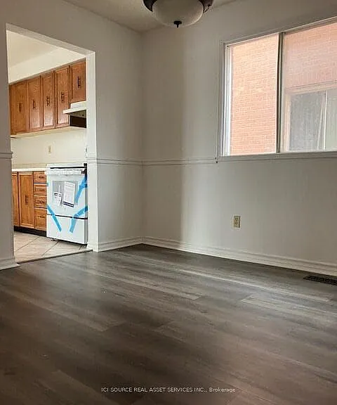 42 Coe Dr — Photo 3