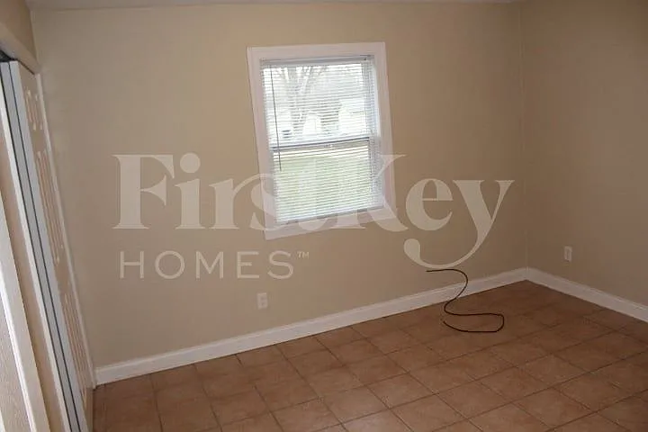 9440 Port Royal Dr — Photo 12