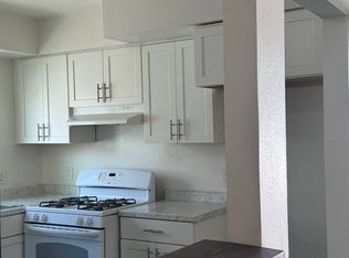 626 Acacia Rd APT A, Santa Paula, CA 93060